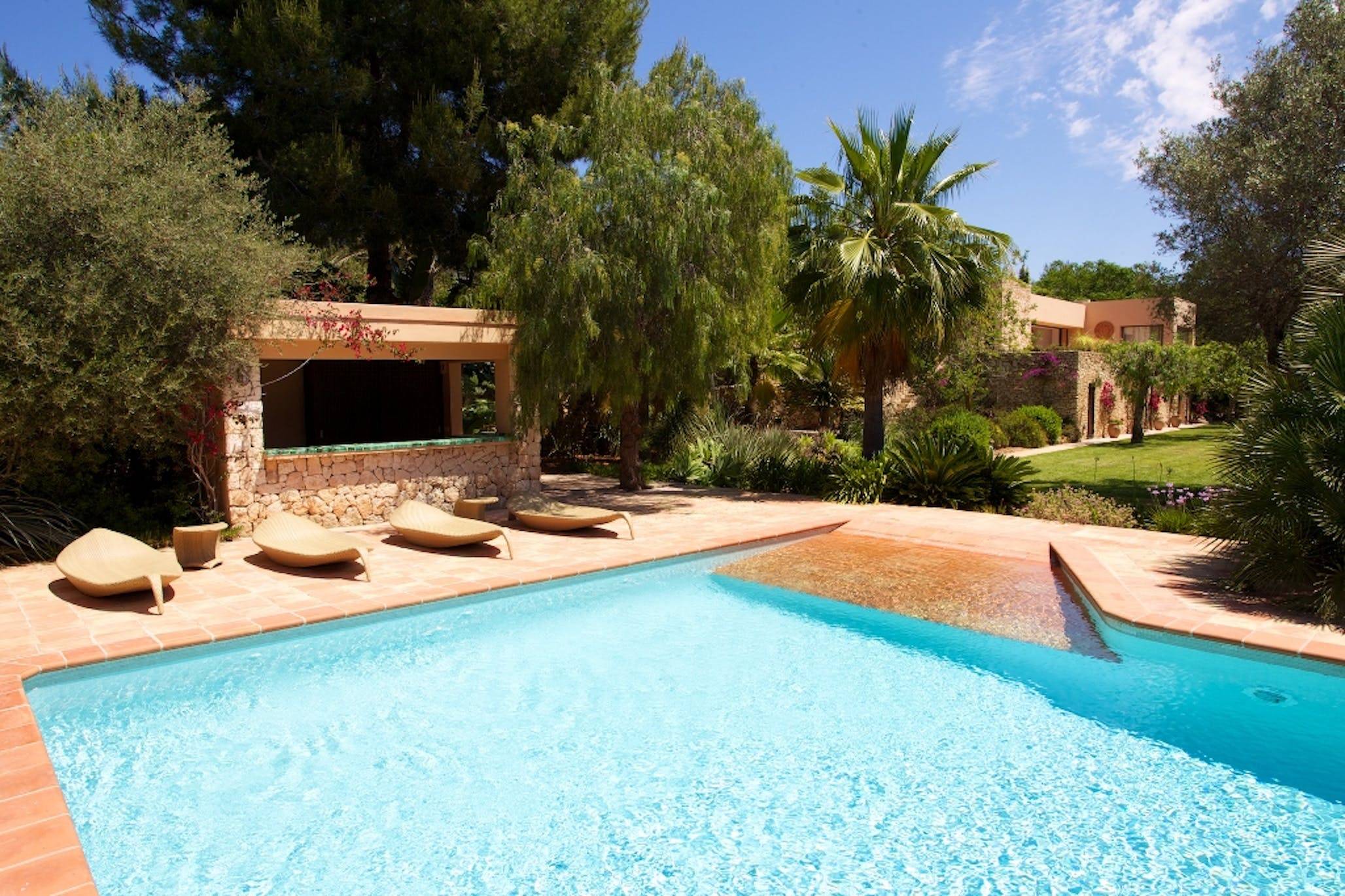 Read more about the article Casa Jardin – ‘Luxury villa in beautifully landscaped gardens close to Ibiza Town…’